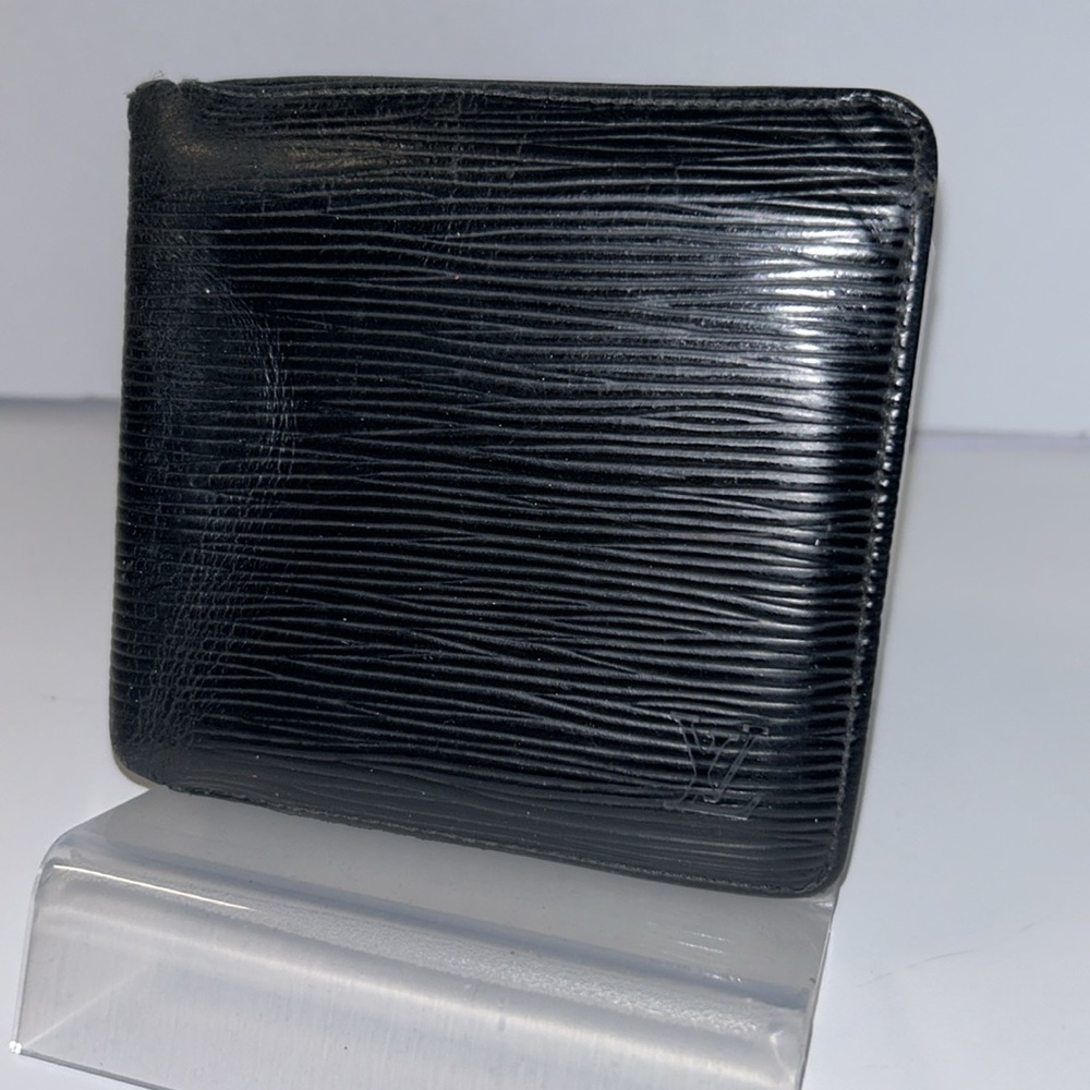 Louis Vuitton Men’s Epi Wallet Black